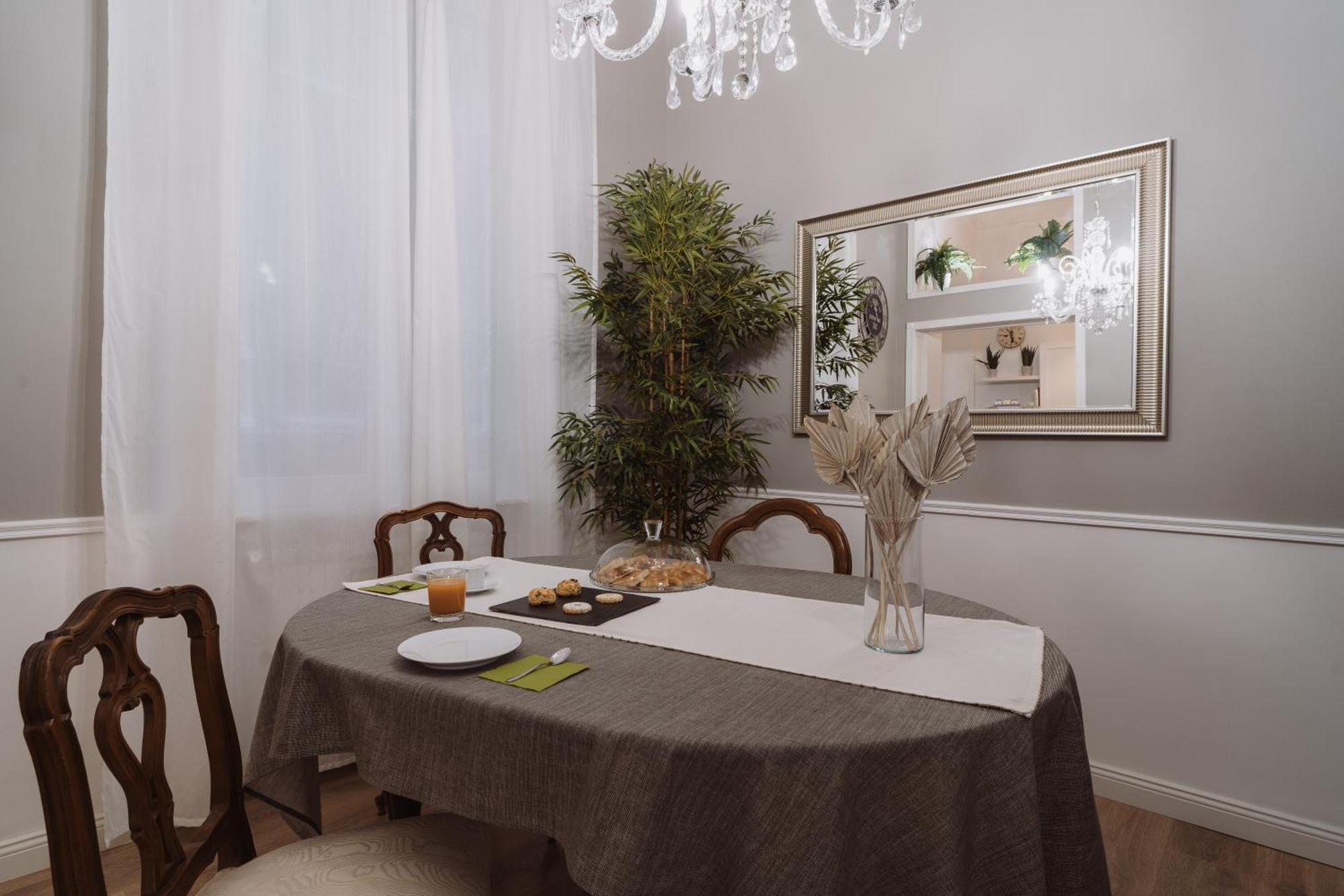 Rooms Genova Dei Rolli Zewnętrze zdjęcie